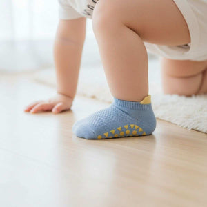 Feather & Fawn Non - slip Socks Safe & Snug Grippy Cotton Socks Baby Socks