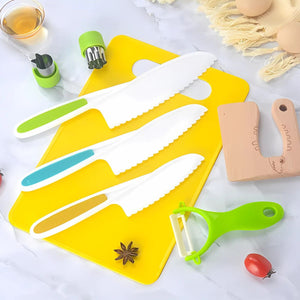Kidst 17 - Piece Toddler Montessori Kitchen Set - Safe Cooking Utensils for Kids Toy Playsets