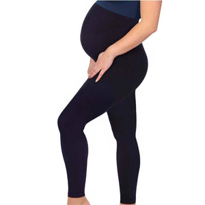 Maternity Leggings in dark navy with a smooth, opaque stretch knit and high-rise over-the-bump waistband
