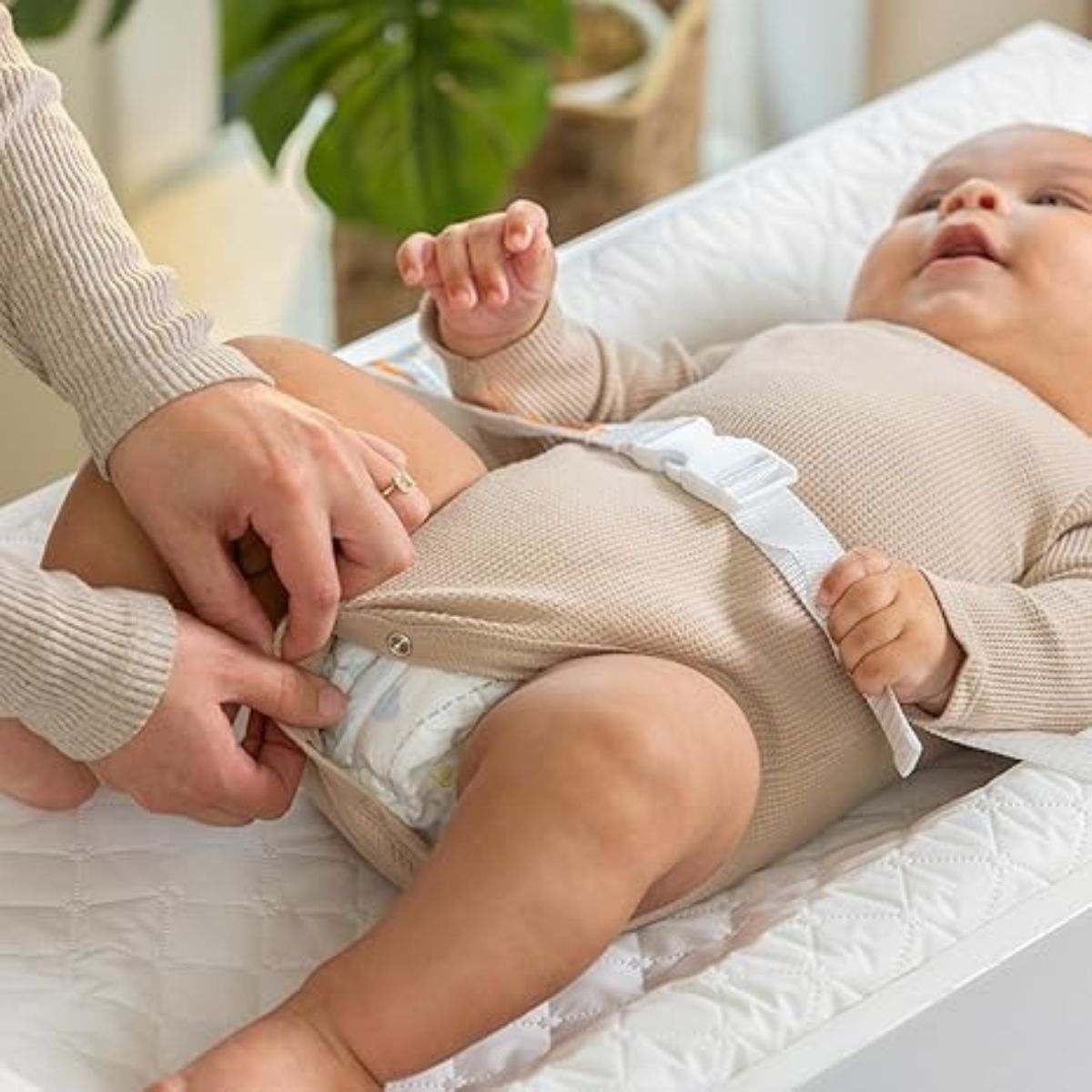 Toddly WipeEase Baby Changing Pad: Safe, Waterproof, Urineproof & Chemical Free Changing Pad