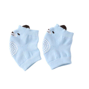 Feather & Fawn CrawlGuard baby knee pads with anti-slip design and cute blue bear pattern
